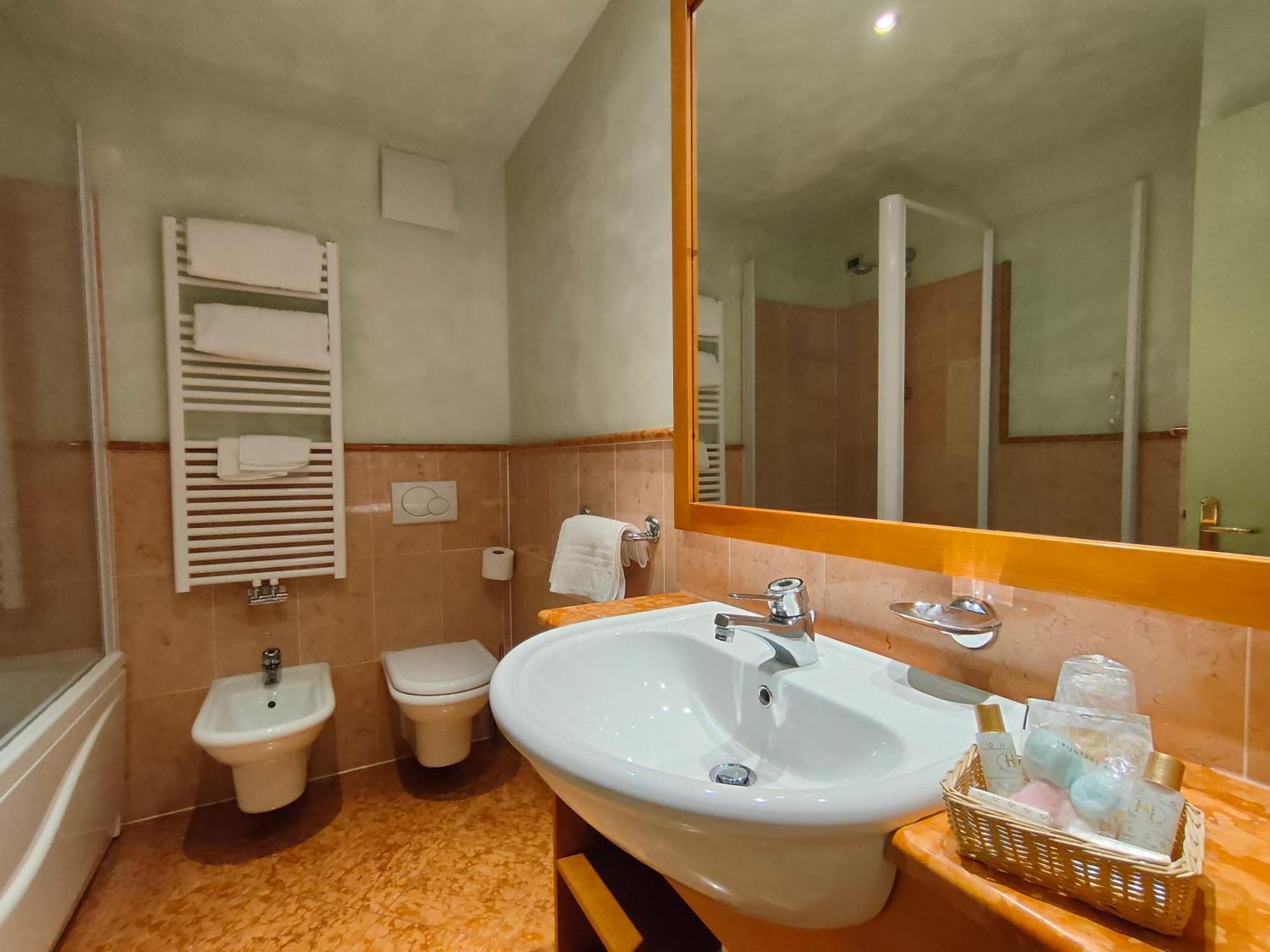 Hotel Ideal Madonna Esterno foto
